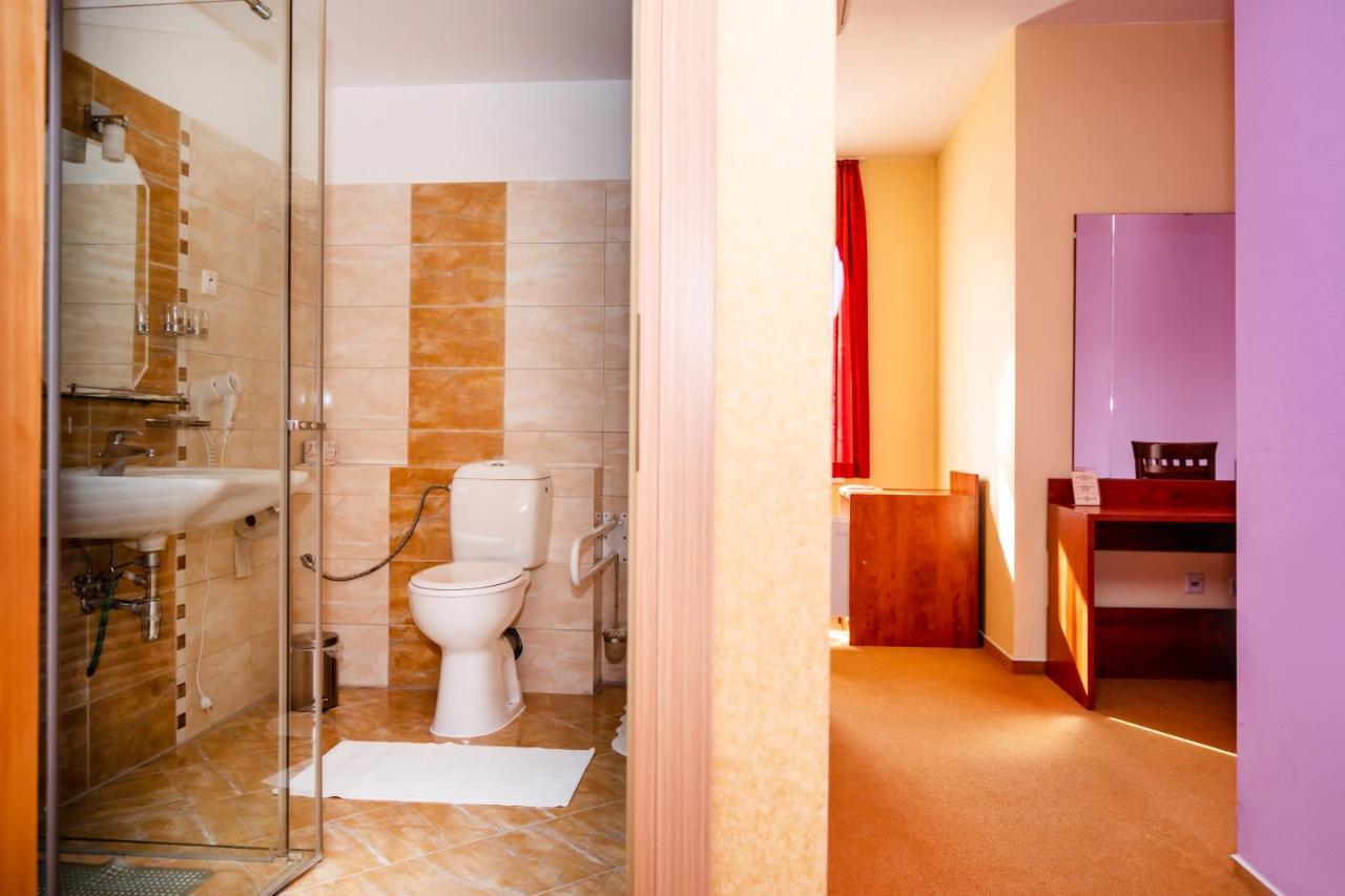 Hotel Boss Žilina Buitenkant foto