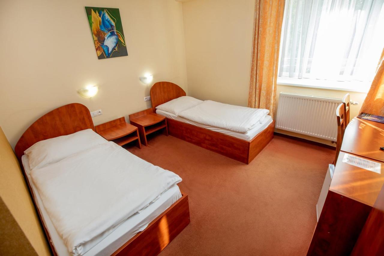 Hotel Boss Žilina Buitenkant foto